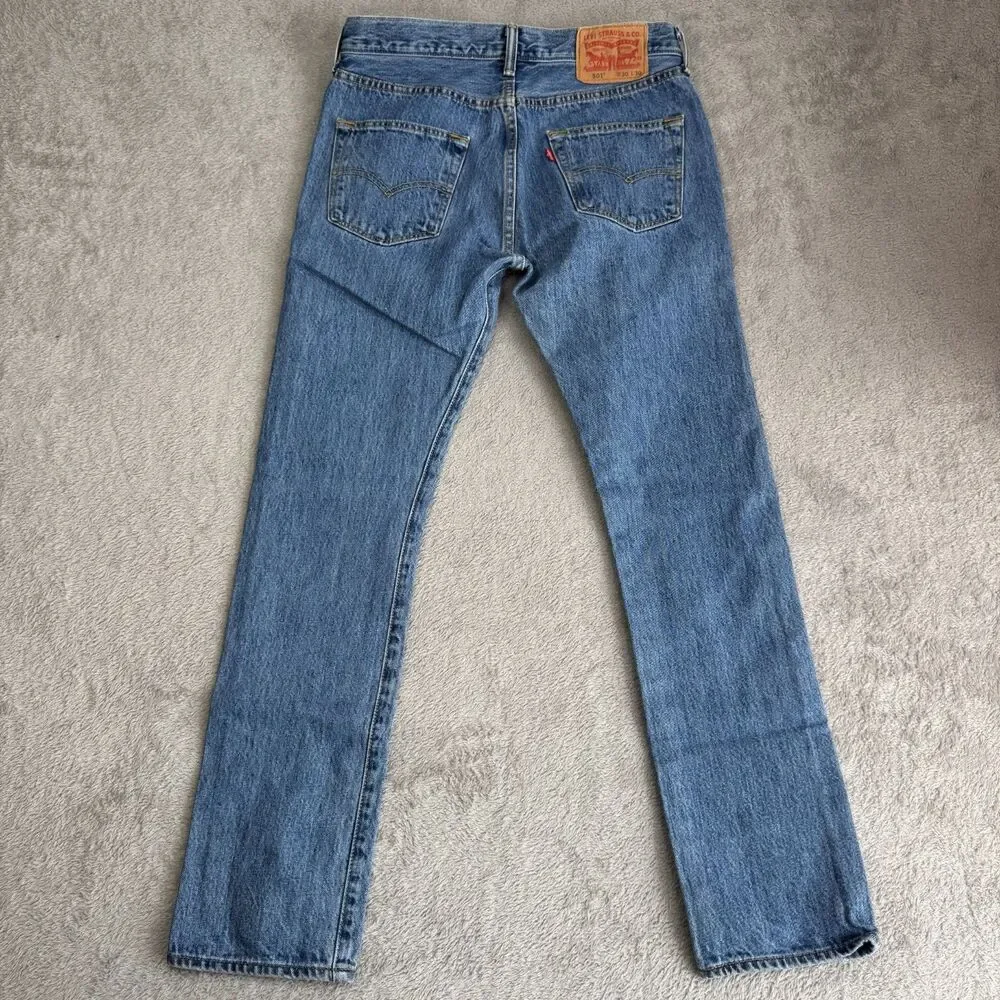 Levi's 501 Original Jeans Men 30x30 Blue Denim 5-Pocket Medium Wash Straight Leg